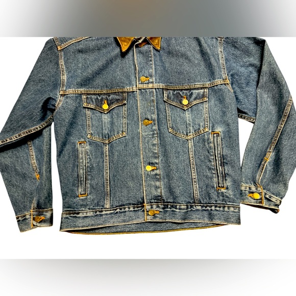Vintage Marlboro denim jacket made in Canada size Medium - Picture 4 of 5